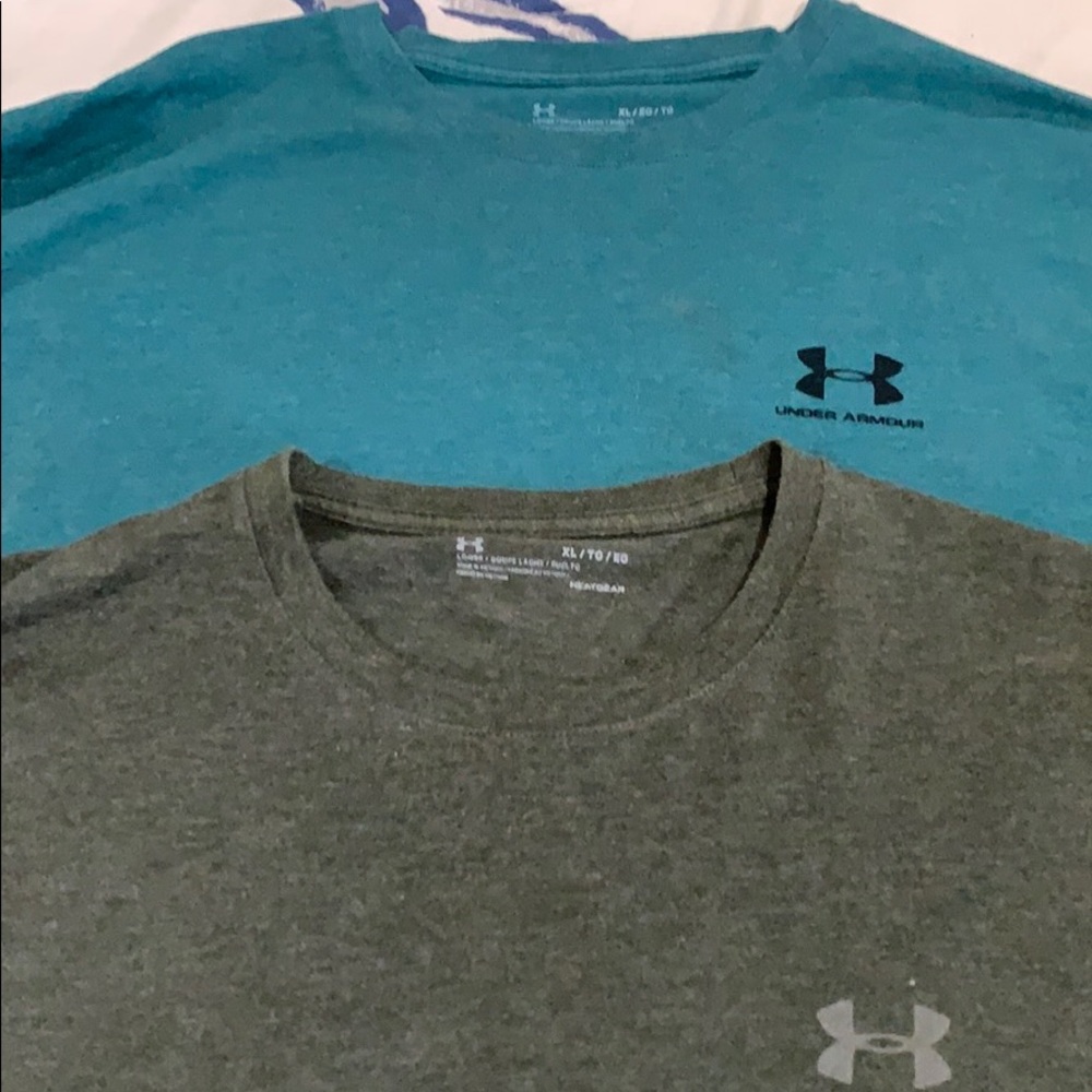 Lot 2 Under Armour XL short sleeve loose fit